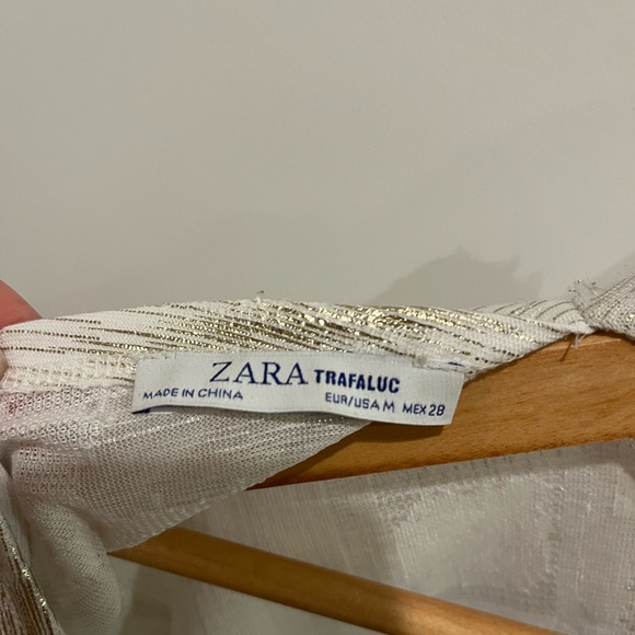 Semi sheer, gold w soft feather-like detailed Zara top. M. Deep plunge back. - Picture 5 of 5